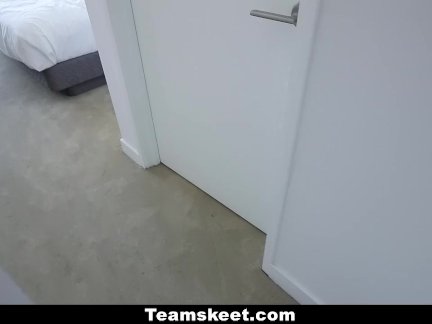 Quick Morning Fuck With Her Step-Brother