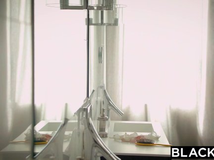 BLACKED Brandi Love´s First Big Black Cock