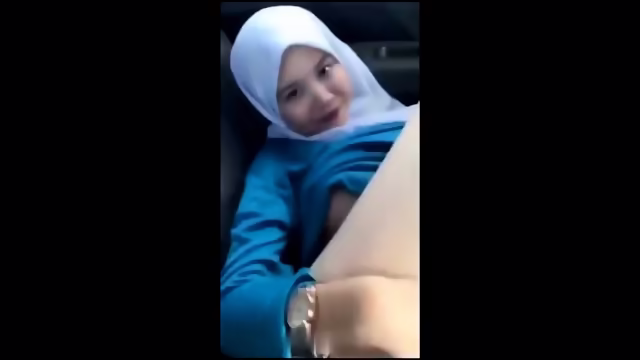 Antara Video Awek Tudung Faveret Gua